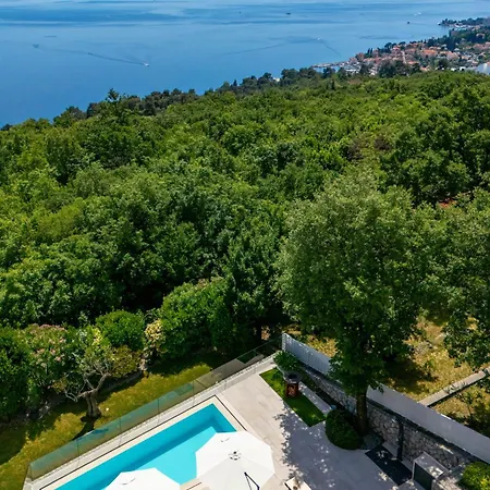 Ursula - 1 Opatija